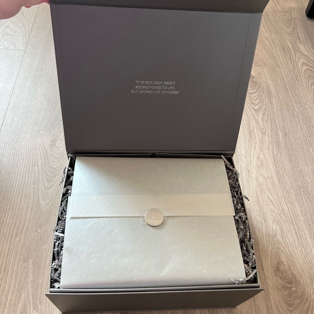 La Prairie Box - Picture 3 of 5